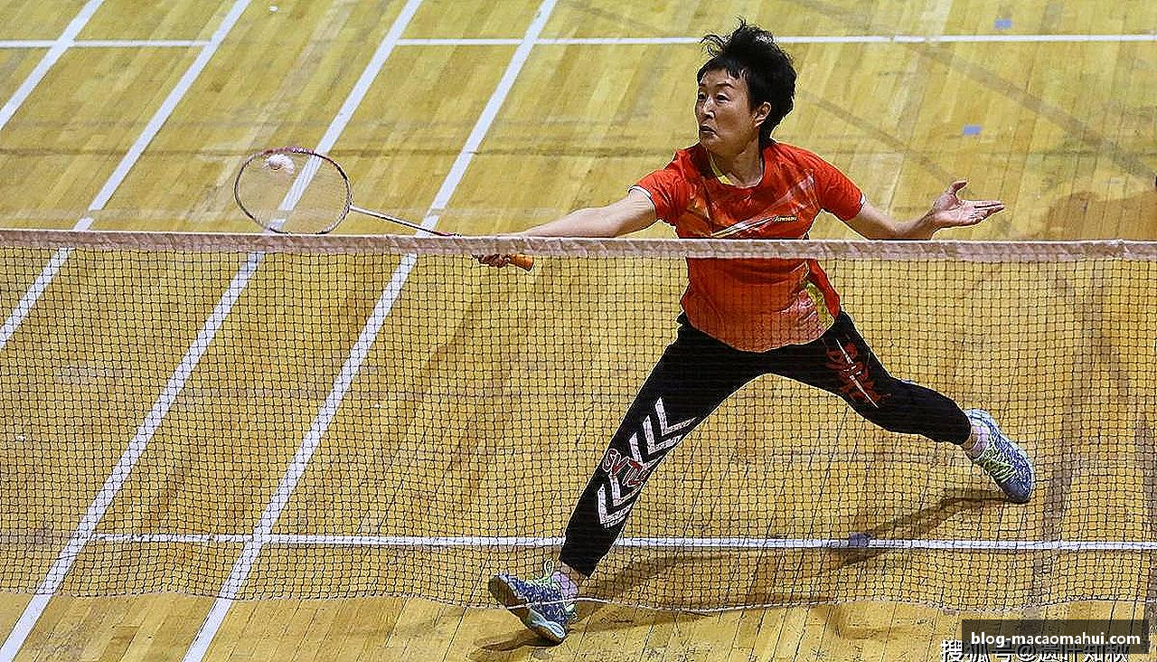 用汗水浇灌梦想的花朵！